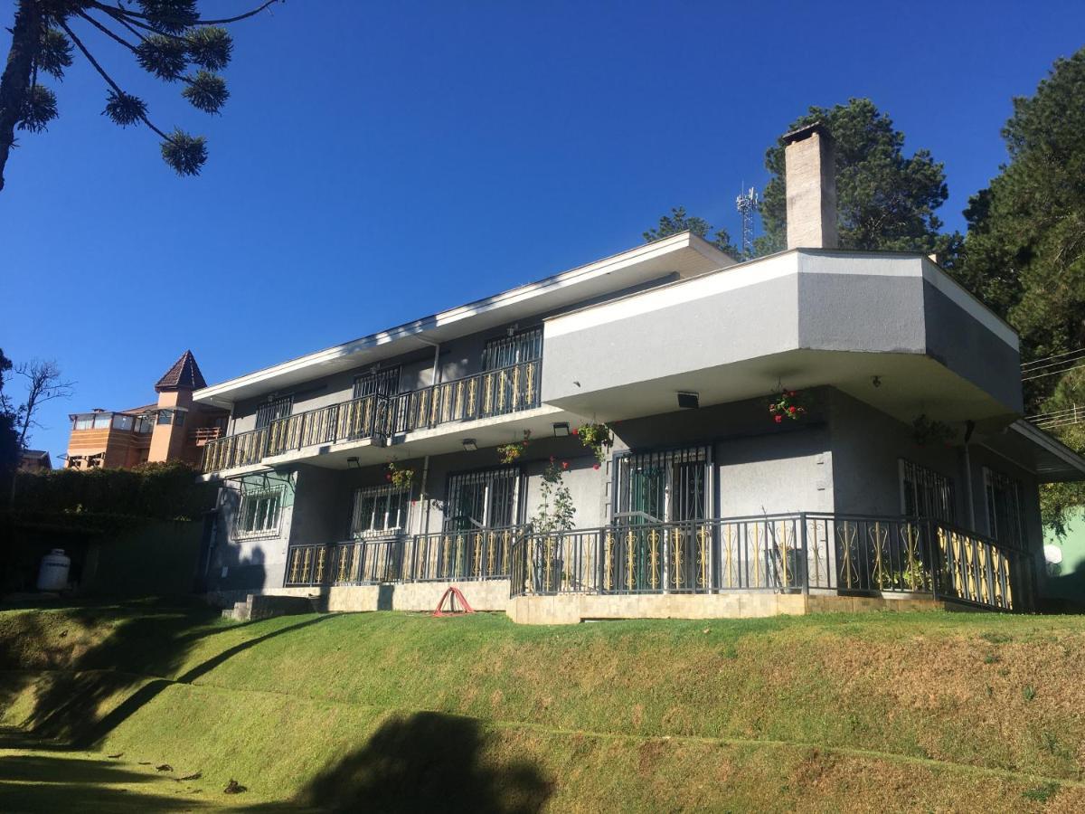 Excelente Casa, Bairro Nobre Em Campos Do Jordao Villa Exterior photo